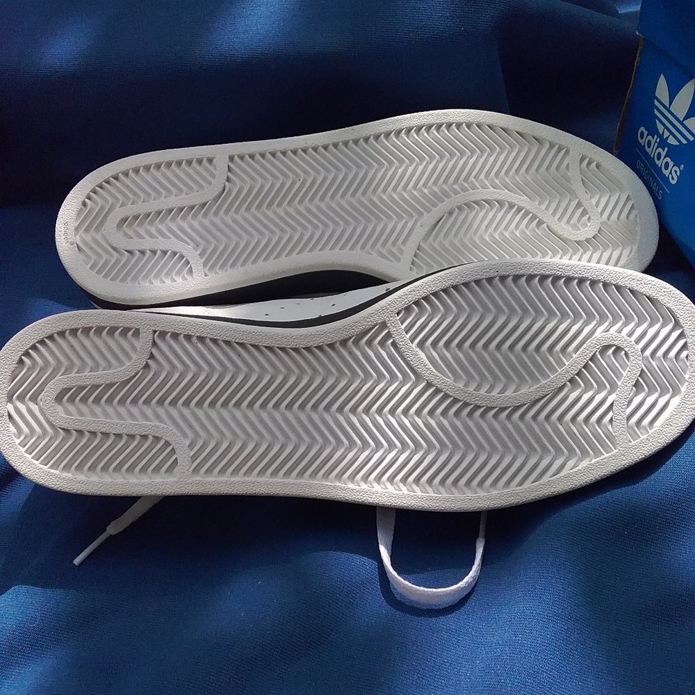 Adidas mens shoes - Picture 5 of 5